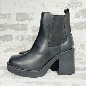 New Mia Dru Faux Leather Platform Chelsea Ankle Booties V81